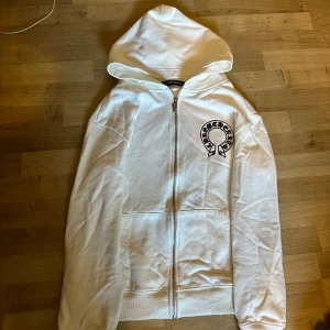 Chrome Hearts hoodie - fet hoodie skriv för frågor / fler bilder storlek M men passar också S ej orginal