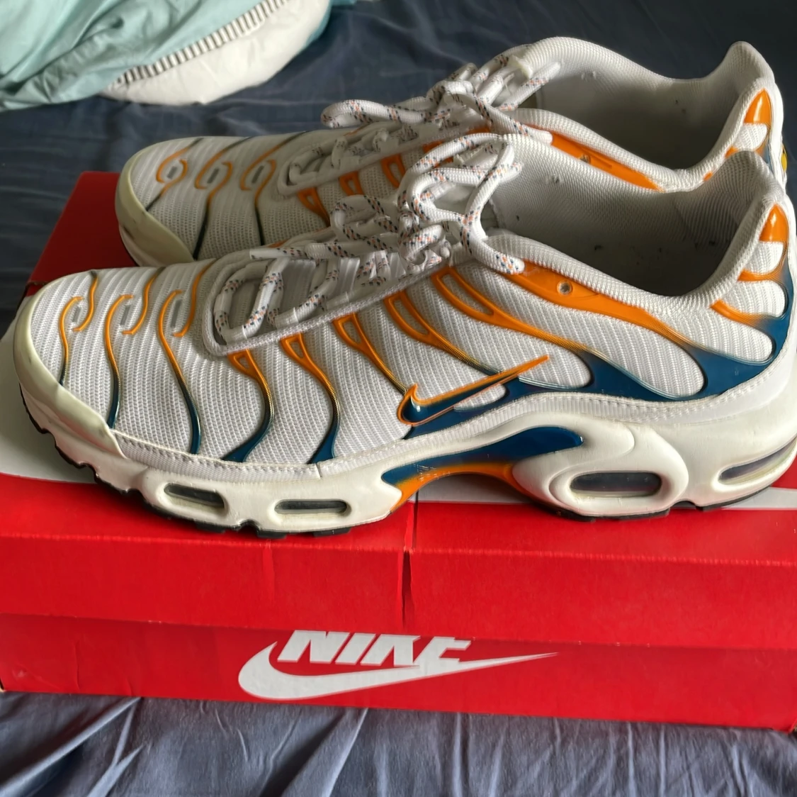 NIKE TN Vit/Gul/Blå - 90