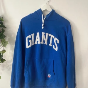 blå hoodie🫧 - jätte mysig blå hoodie som endast är använd fåtal gånger 🌫️