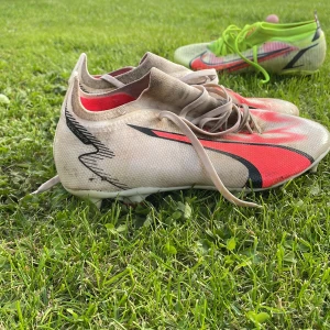 Puma ultra - Puma ultra storlek 41. Metall dobb