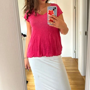 Så fin tröja från Odd Molly! - Jättesöt tröja från odd molly! Storlek M men passar även s. Helt oanvänd och nyspris är runt 800kr men jag säljer för 300! 