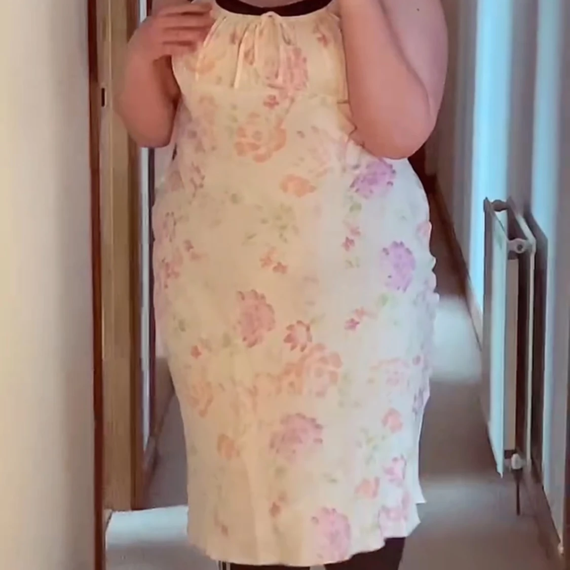 Blommig sommarklänning  - 91