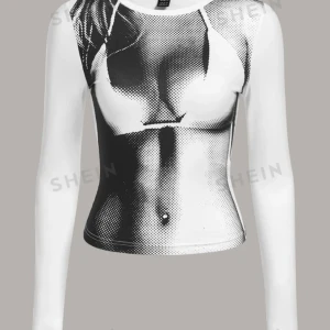 Tajt tröja  - Jättesnygg tröja från shein men passar tyvärr inte så bra på mig. Är i storlek L men skulle säga att den är ganska tajt ändå vilket jag inte gillar men skulle nog säga att M är bättre för tröjan. Annars är materialet bra och så. Orginalpris: 79kr 