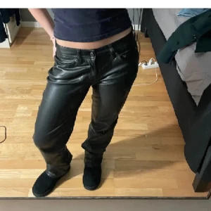 Skinnbyxor  - Så fina säljer då jag köpt ett par andra🥰