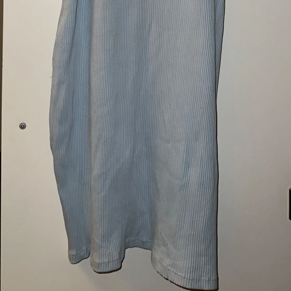 Kort blå klänning  - 91