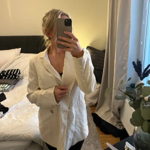 LINNEKAVAJ - Kavaj i linnetyg. Beige. Superfin och inga defekter