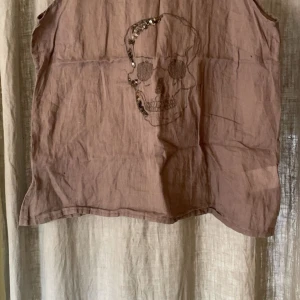 Linne cream  - Fint linne från cream. Köpt secondhand för 200. Aldrig använt bara provat💕(ser beiget ut på bilden men är grått)