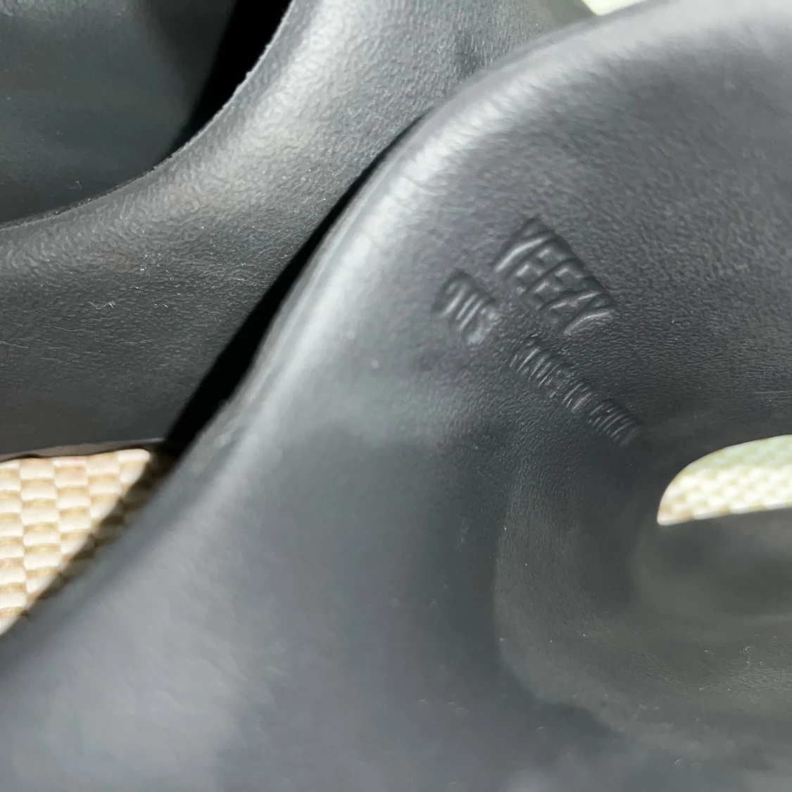 Yeezy slides Svart storlek 42 - 91