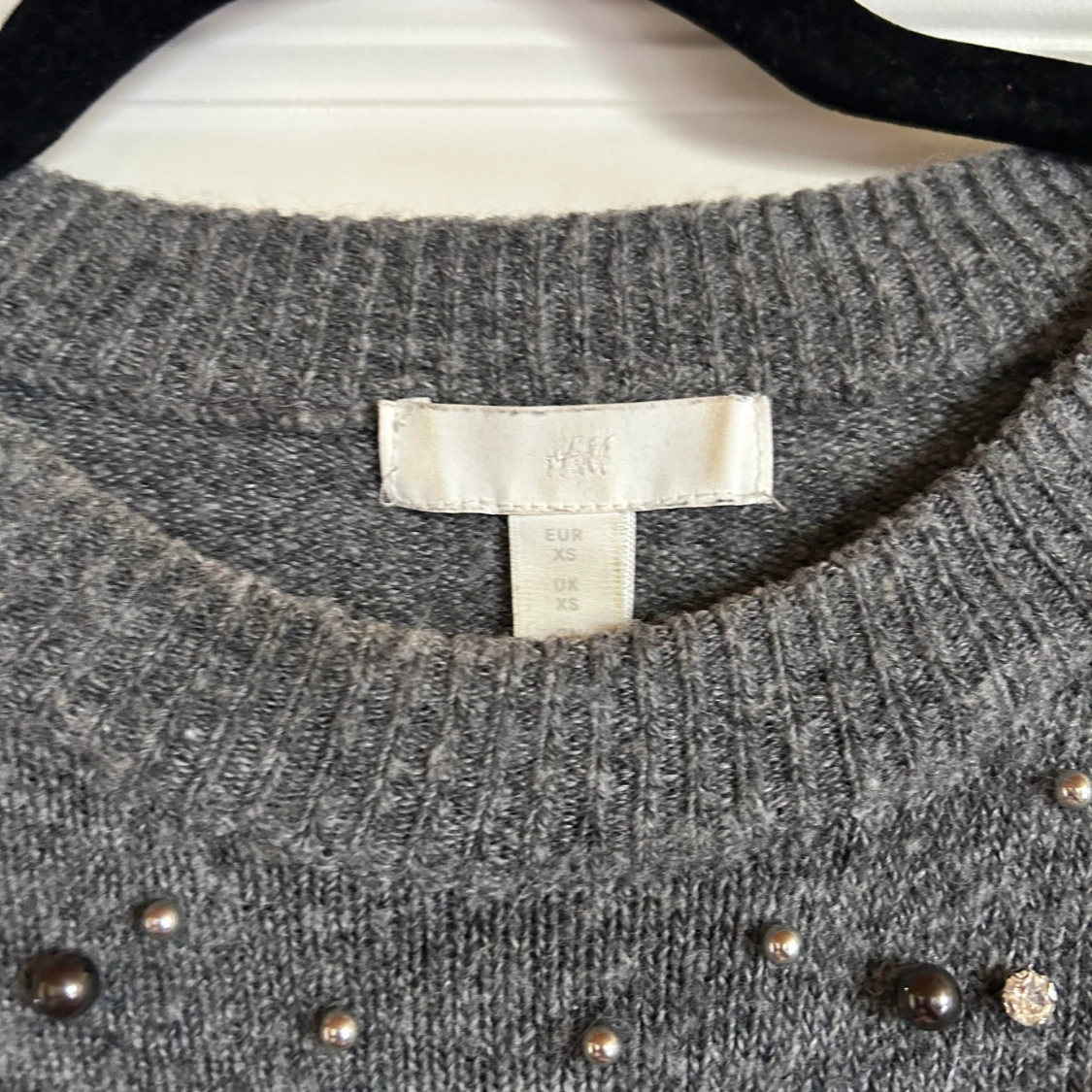 Grå stickad tröja - 91