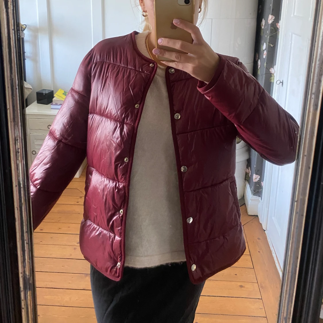 Vinröd vårjacka  - 91