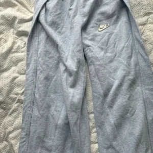 Nike mjukis byxor - Helt oanvänd, köpt till mycket dyrare pris men kan diskutera priset
