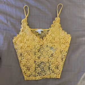 Sommar topp - Somrig topp / linne, från HM ☀️