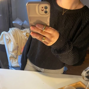 Stickad tröja  - Från lager 157 i storlek M