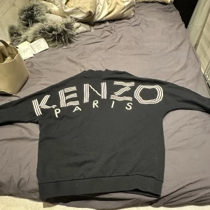 Kenzo tröja - Köpt i London 2018 för 2400