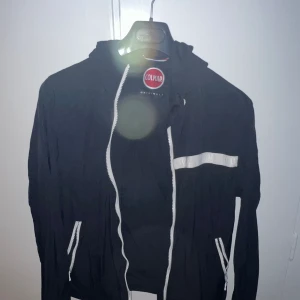 Colmar Jacka - Colmar vindjacka.  Storlek Small (48) Nyskick.