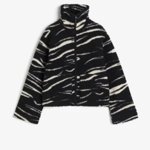 Teddy jacka  - Säljer denna slutsålda teddy jacka från h&m😍 Så snygg och jätte bra skick! 