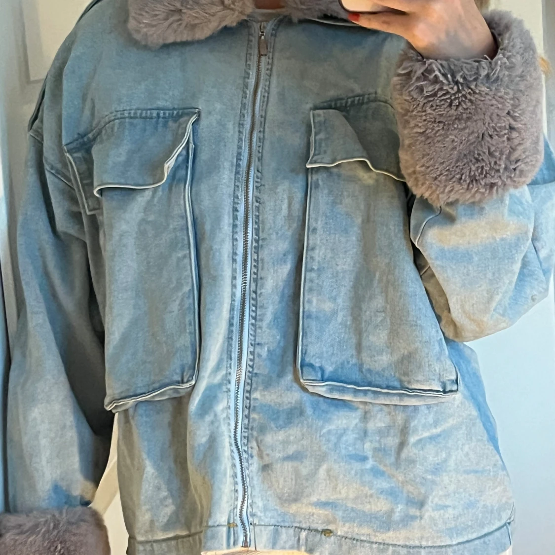 Jeansjacka med päls 💙🩶 - 90