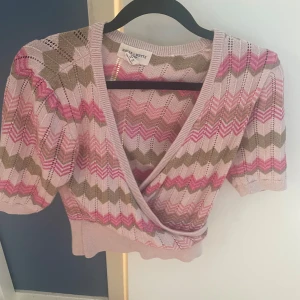 Mission tröja - Jättebra skick, har aldrig använt eftersom den är för liten för mig💕 Köptes second hand så vet inte hur använd den är sen tidigare men ser inga defekter💕