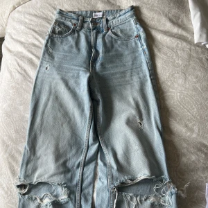 Långa jeans  - Passar ca 170cm lång 