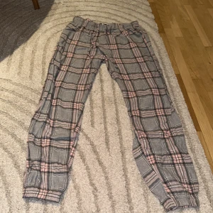 Pjamas byxor  - Pjamas byxor, från Cubus  storlek M . Som inte kommer till användning. Använda ett fåtal gånger. 