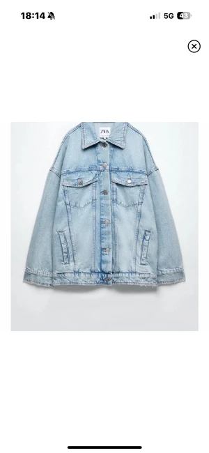 Zara Jeansjacka  - Helt oanvänd jeansjacka från Zara, prislapp kvar.