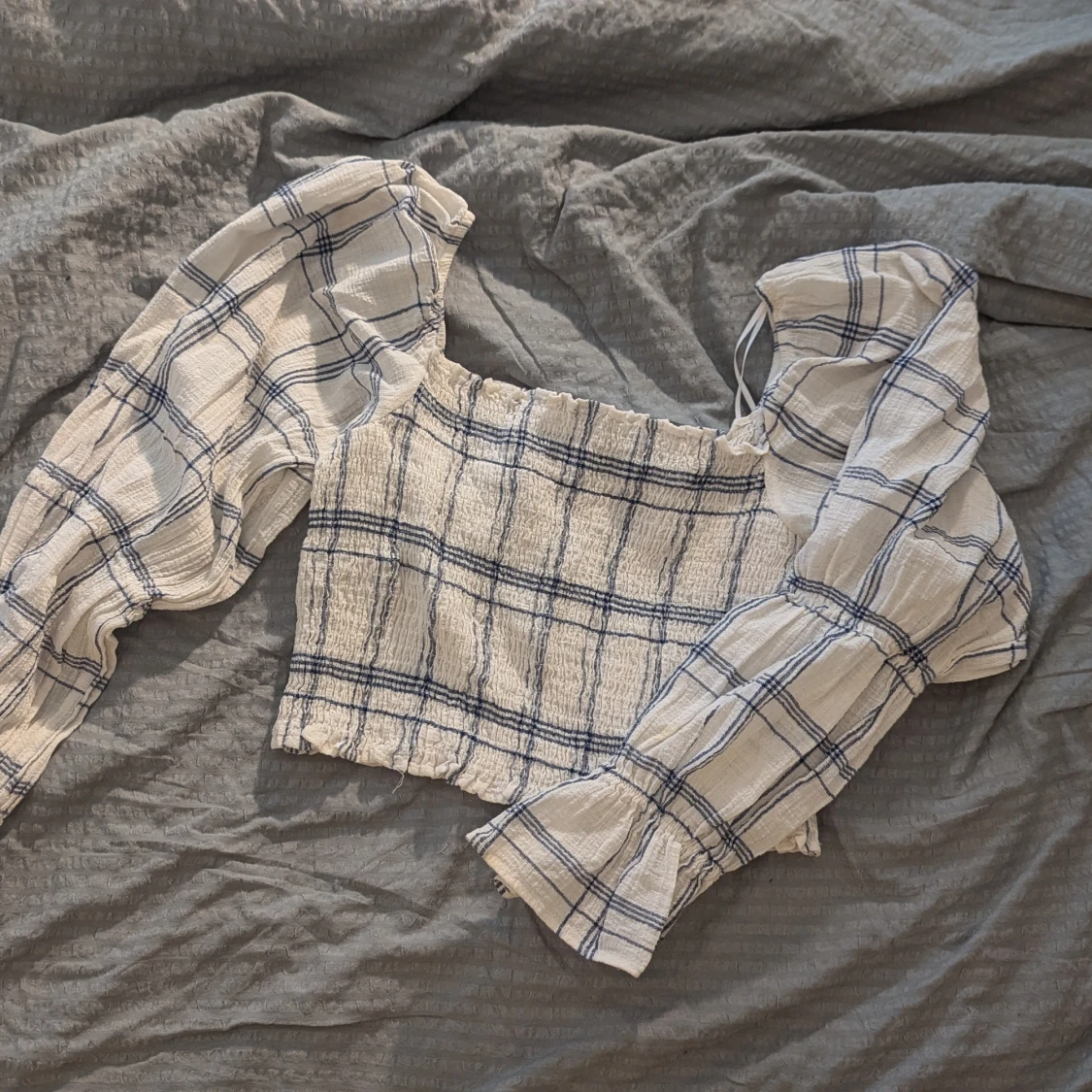 Rutig blus med långa ärmar - 93