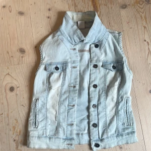 Jeans väst - Snygg jeansväst perfeckt till hösten💕💕