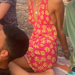 Motel rocks dress  - Superfin klänning från Motel rocks. Halterneck. Jag är 171 cm för referens. 