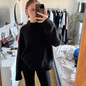 Oversized tröja från Lager 157🩶 - Super fin stickad tröja från Lager 157. Oversized, använd fåtal gånger. 🤍