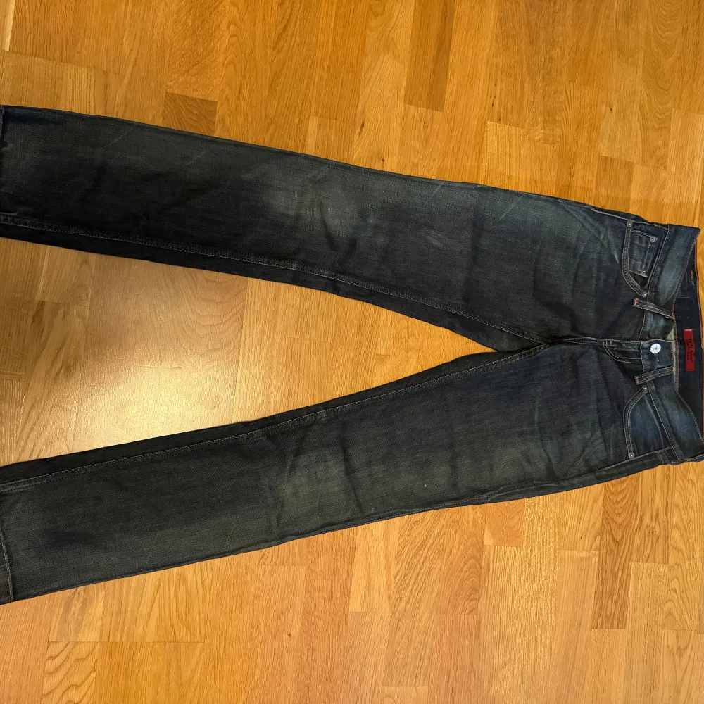 Snygga Levis jeans, som nya💕 Straight leg, står ingen storlek men skulle säga XXS-XS. Jeans & Byxor.