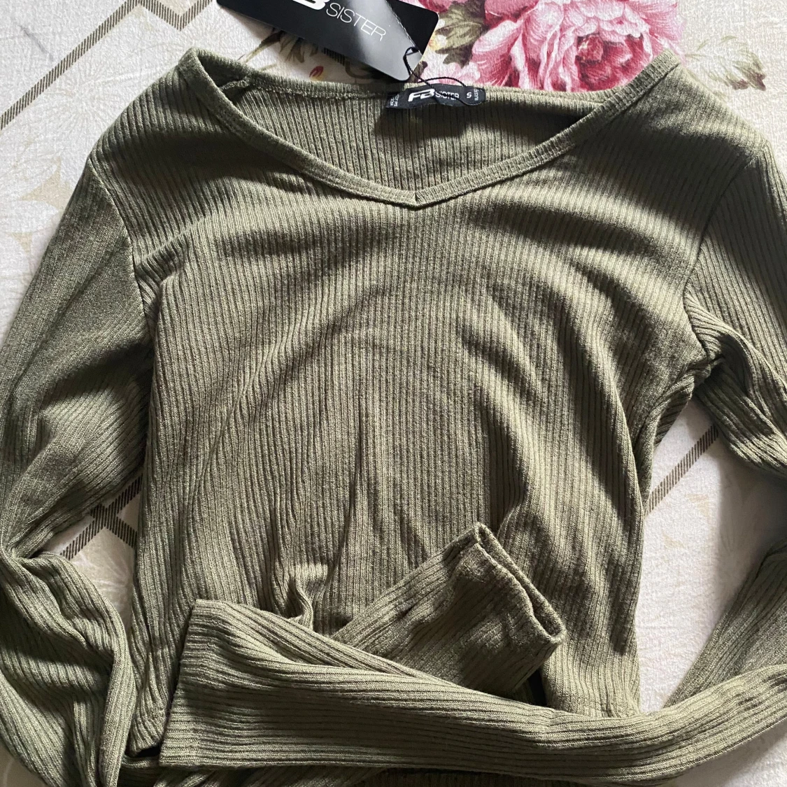 Grön ribbad topp från Sisters Point - 92