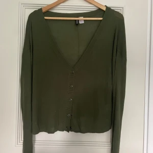 Kofta - Svin cool kofta från hm, aldrig använd.💞💞