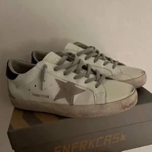 Golden goose - Storlek 44