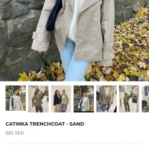 Design by si kappa🩷  - Splitter ny design by si trenchcoat i färgen Sand🌟 Endast testad en gång hemma.🌟 Sitter som en S🌟💓