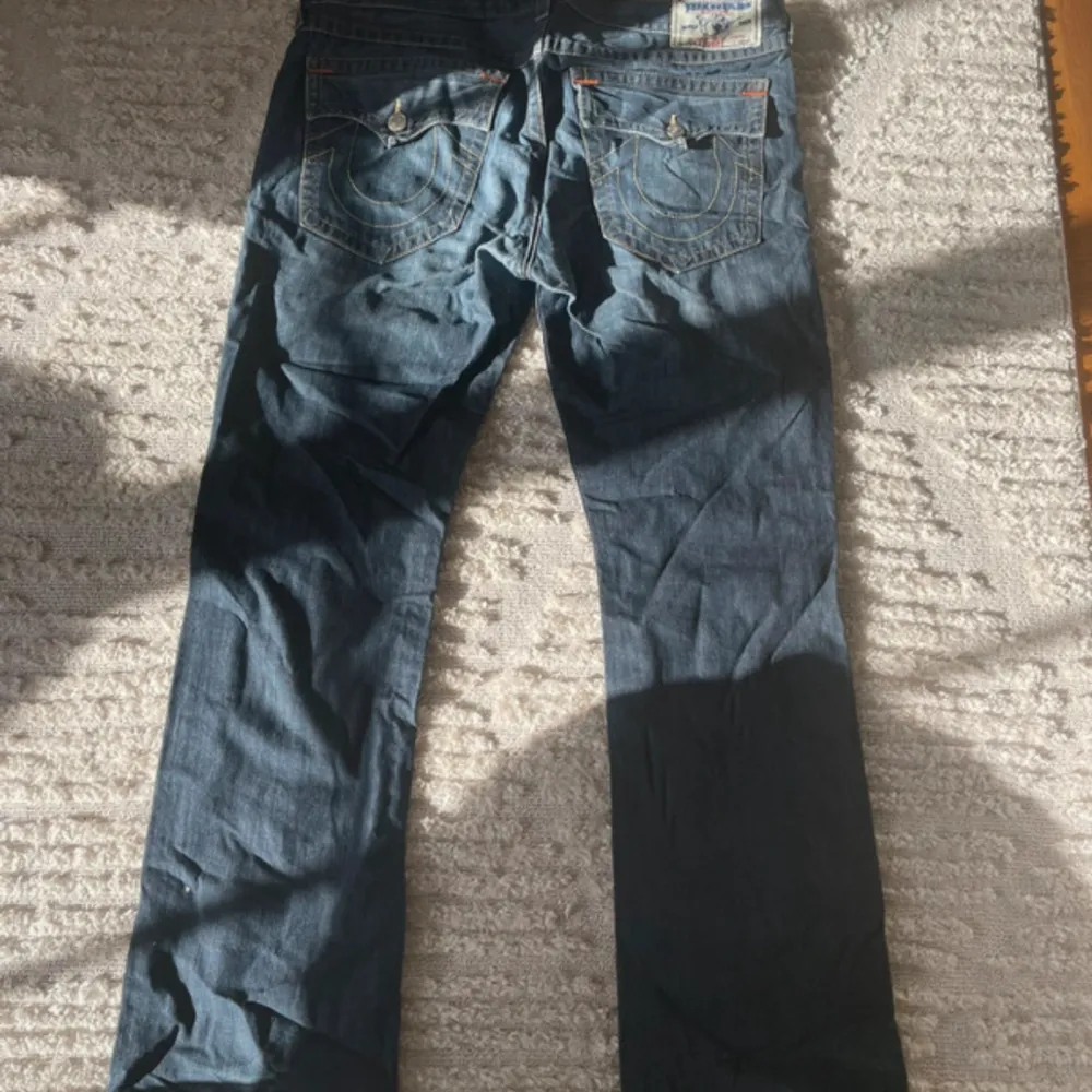 True Religion jeans W38💔 Bra skick!! För långa på mig som är 169.. Jeans & Byxor.