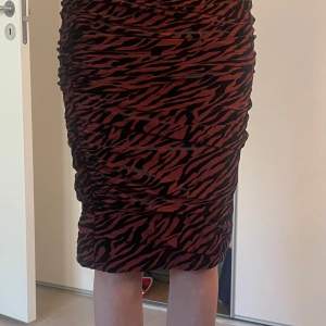 En snygg kjol från ganni. Storlek S. 
