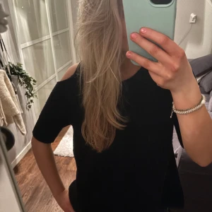 Tröja  - Tröja från Zoe Jordan🩷 super bra skick! 