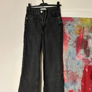 Jeans  - Mid waist jeans storlek 32 men passar på 34 ✨