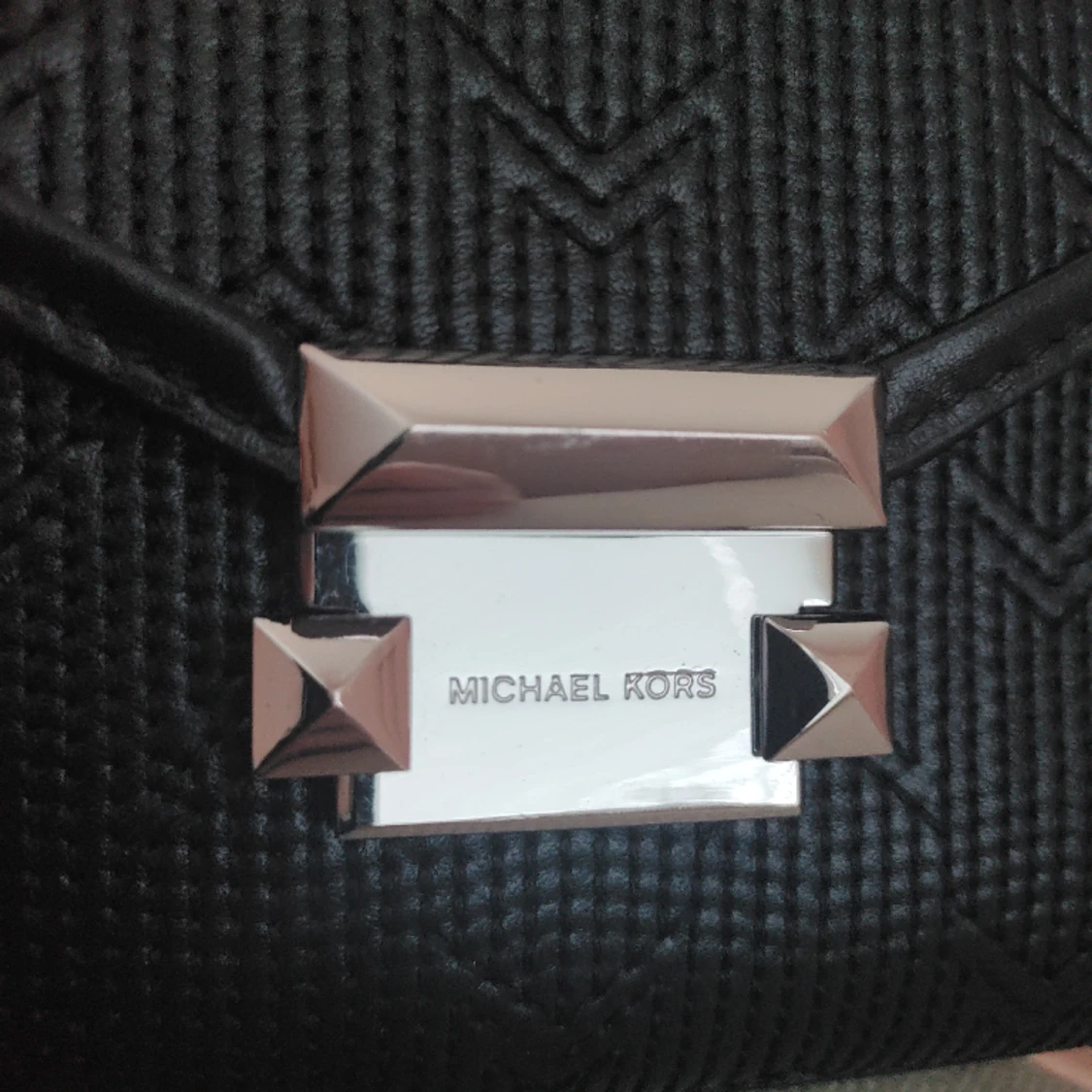 Michael Kors svart mini väska Whitney - 90