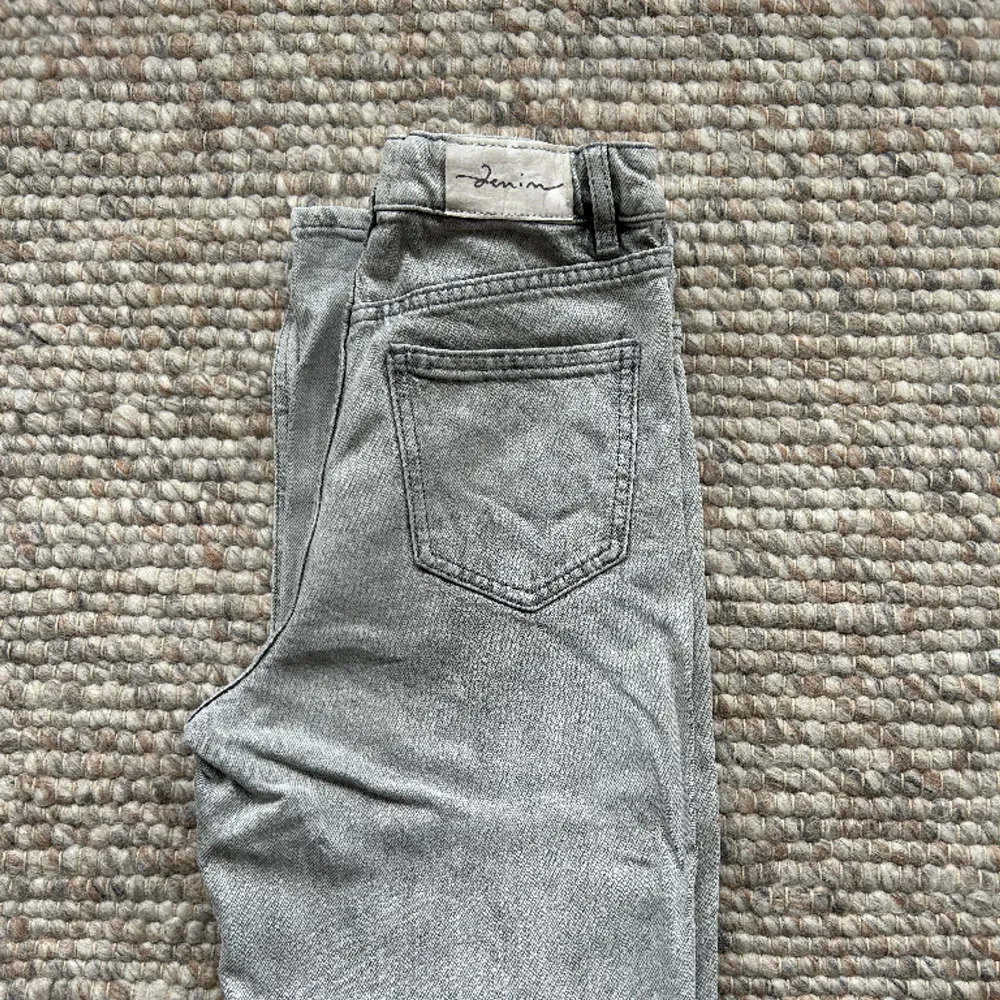 Lindex jeans modell Vanja stl 158 / 12-13 year. Jeans & Byxor.