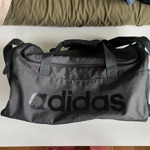 Adidas gym bag - Medium gym bag.