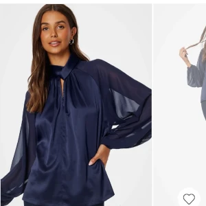 Blus - Säljer denna as snygga siden blusen från Bubbleroom! Den är nyss köpt och aldrig använd, alltså inga defekter❤️ köpt för 500kr.