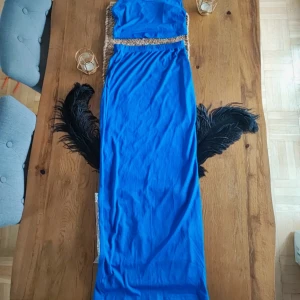 Set kjol + linne - Helt nytt set ifrån Temu.  Aldrig använt och ligger fortfarande i din förpackning. 