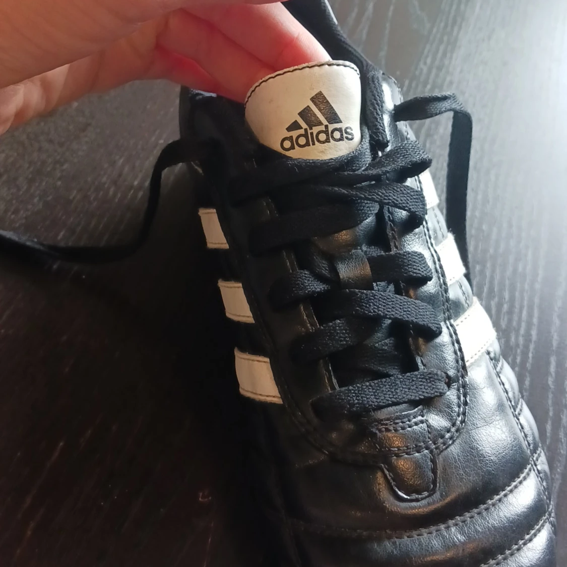 Gamla fotbollskor CORA MUNDIAL - 91