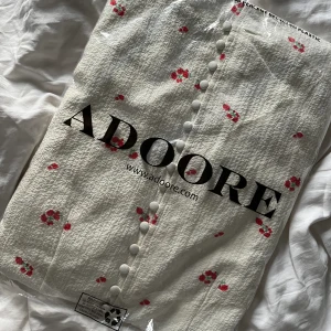 Adoore positano dress  - Helt ny, oöppnad. Beställde två så säljer ena. 