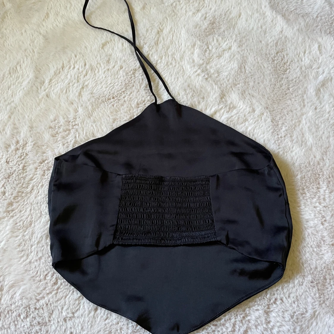 Svart festtopp i silke  - 90