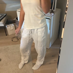 Säljer mina Chelsea linnebyxor  - Jag säljer mina Chelsea linnebyxor som är i nyskick för dom ej kommer till användning. Inte defekter, original pris 600, pris kan diskuteras 