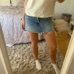 Jeanskjol - Jeanskjol från Zara, bra skick 