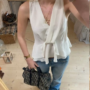 Topp - SUPER snygg topp!! Perfekt nu till sommaren❣️❣️