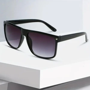 Rayban Boyfriend liknande  - Rayban Boyfriend liknande solglasögon som är helt oanvända. 